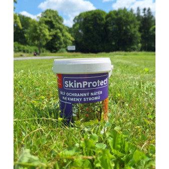 SkinProtect - bílý ochranný nátěr na kmeny stromů (1,5 kg)