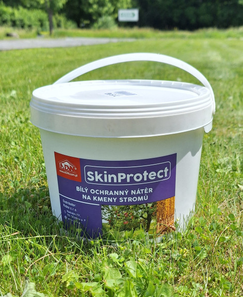 SkinProtect - bílý ochranný nátěr na kmeny stromů (7,5 kg)