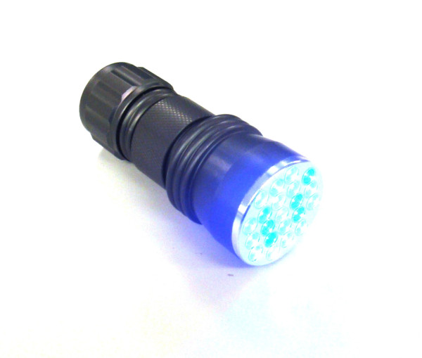 Svítilna s UV světelem - 21 LED